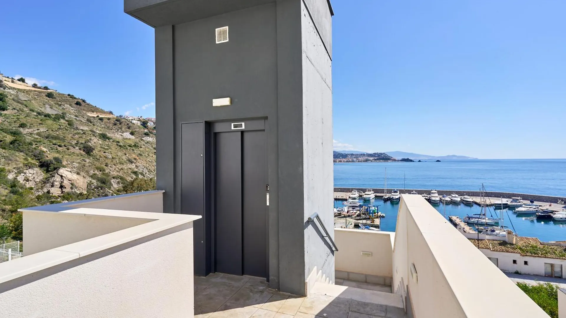 Icon Marina D Apartment La Herradura  Spain