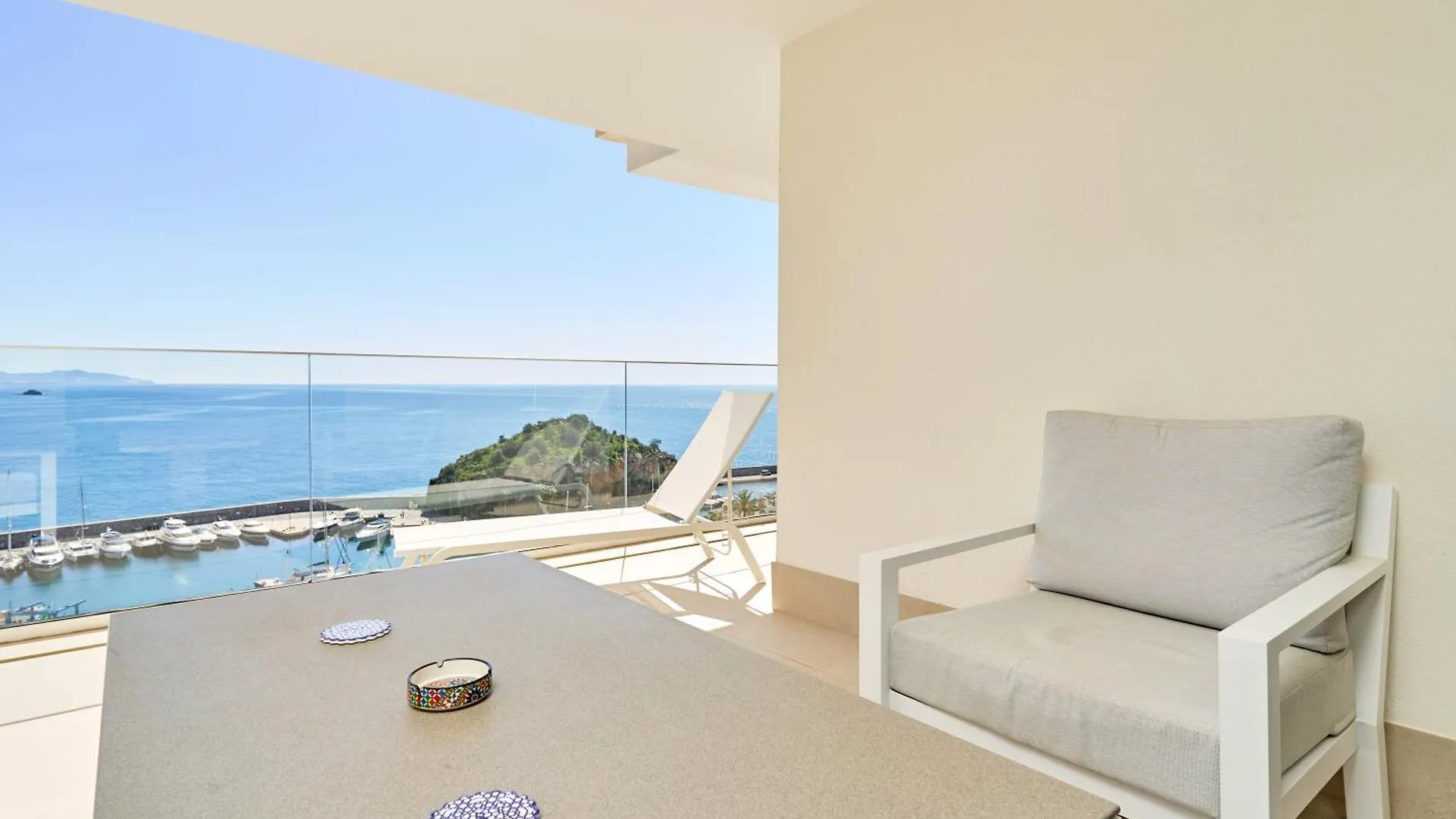 Icon Marina D Apartment La Herradura